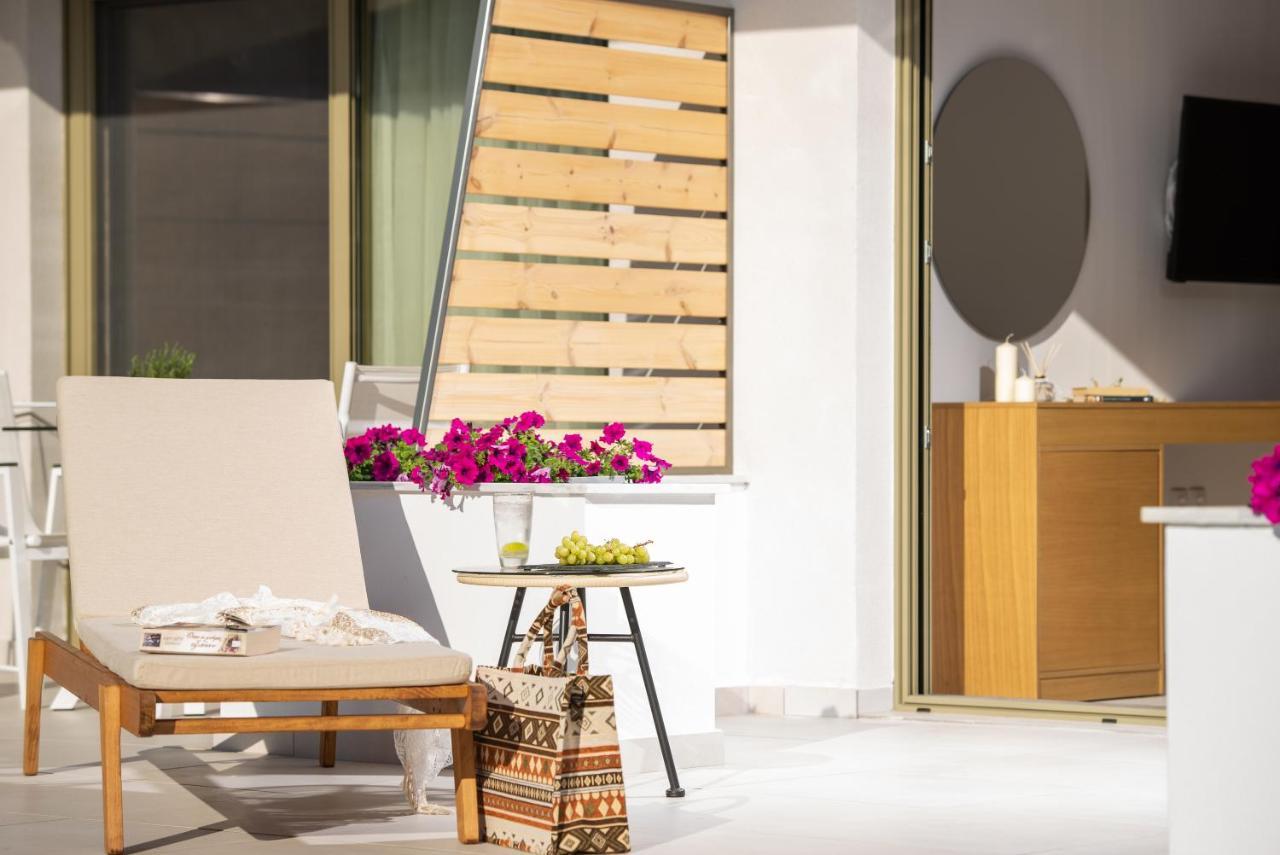 Imagine Luxury Suites Nikiti  Extérieur photo