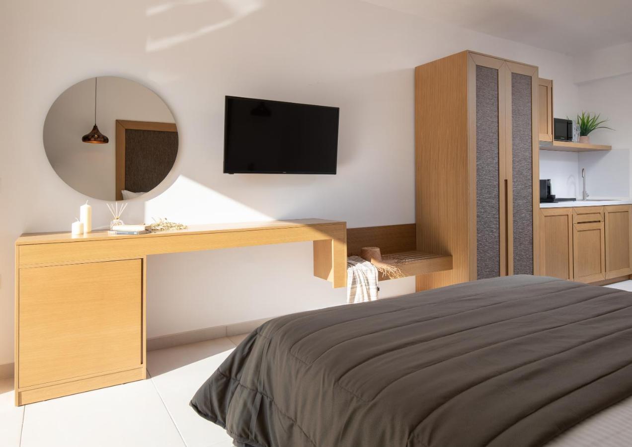 Imagine Luxury Suites Nikiti  Extérieur photo